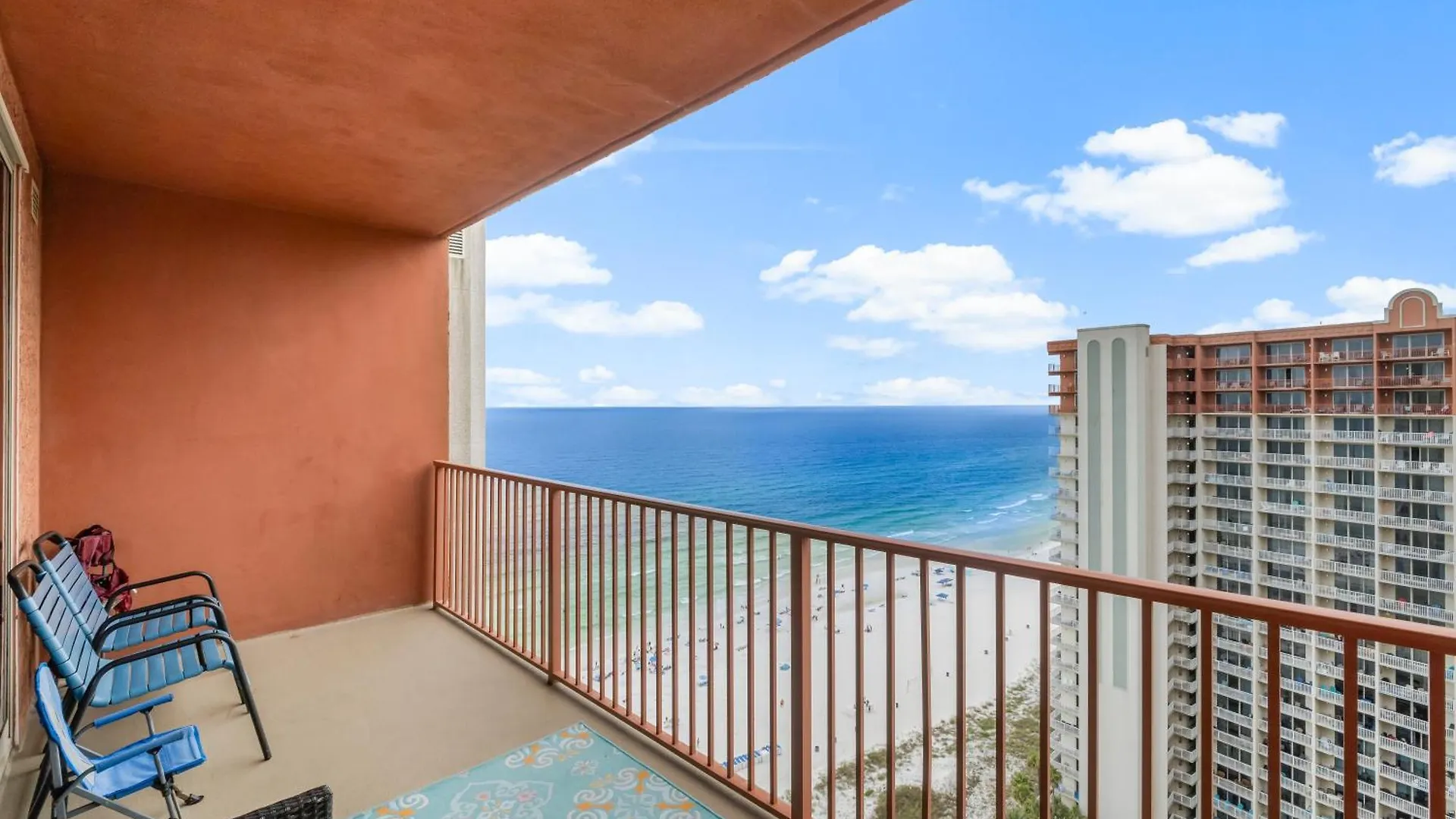 Lägenhet Modern Beachfront Condo On The Beach Sleeps 6! By Dolce Vita Getaways Pcb Panama City Beach